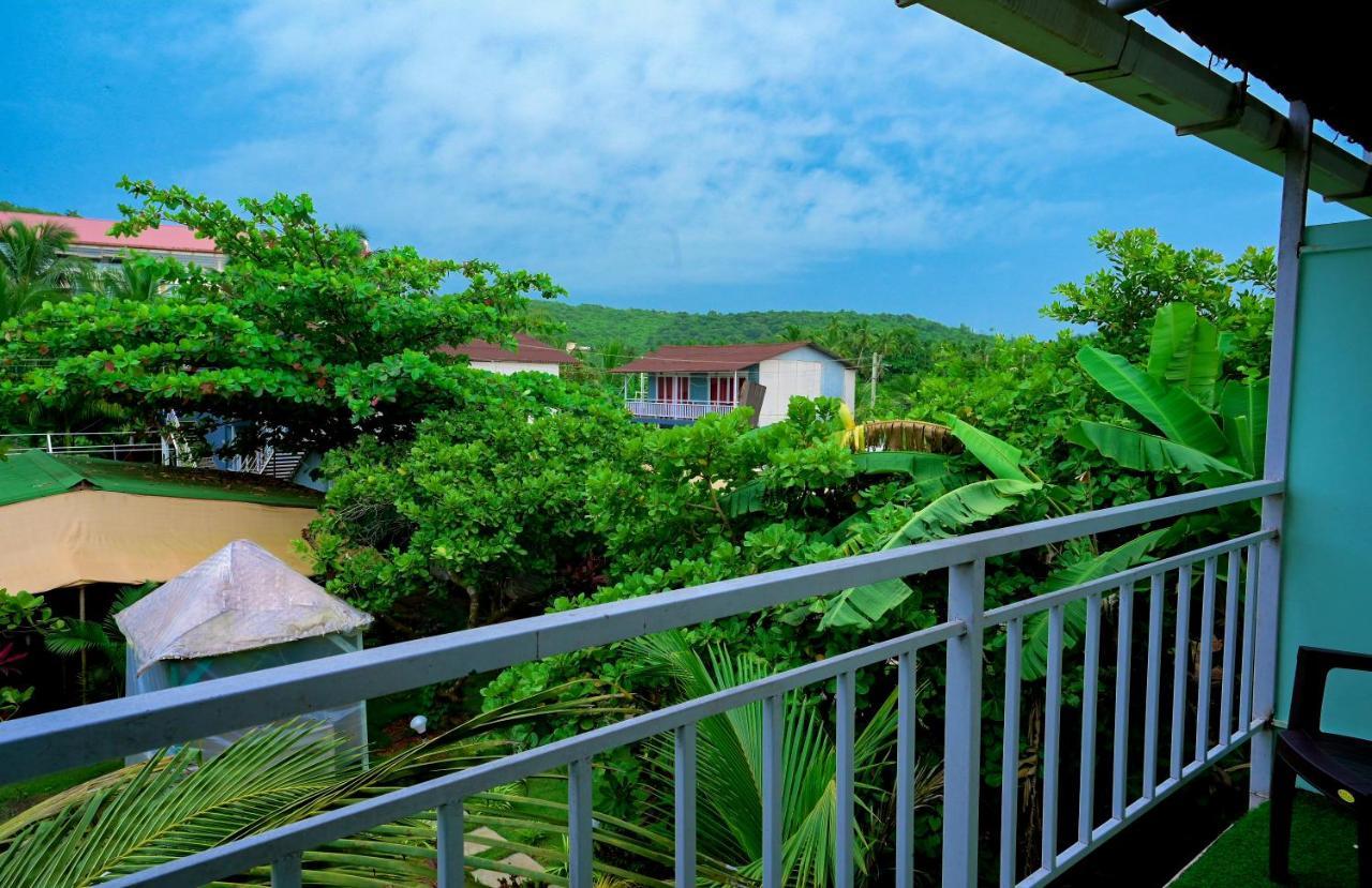 Vedana Retreat Arambol Hotel Exterior photo