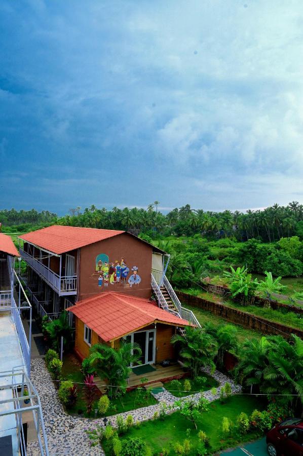 Vedana Retreat Arambol Hotel Exterior photo